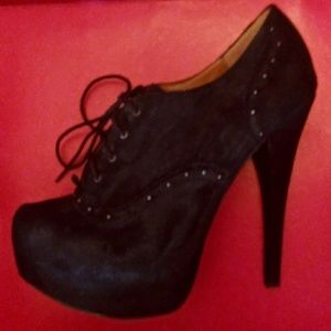 Super high, platform heels